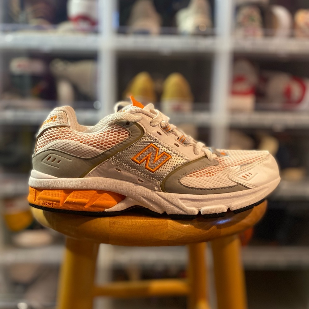Vintage New Balance Sneakers Orange